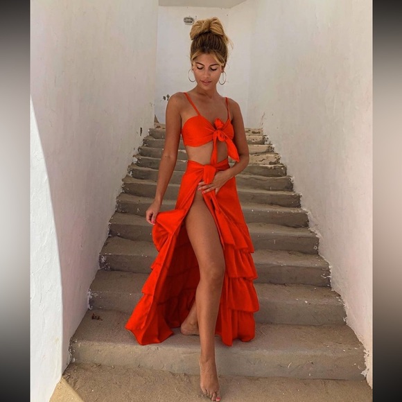 Two piece set - Picture 2 of 5